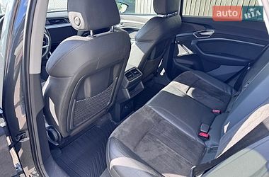 Позашляховик / Кросовер Audi e-tron 2019 в Тернополі