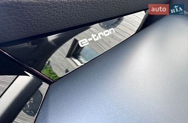 Позашляховик / Кросовер Audi e-tron 2019 в Тернополі