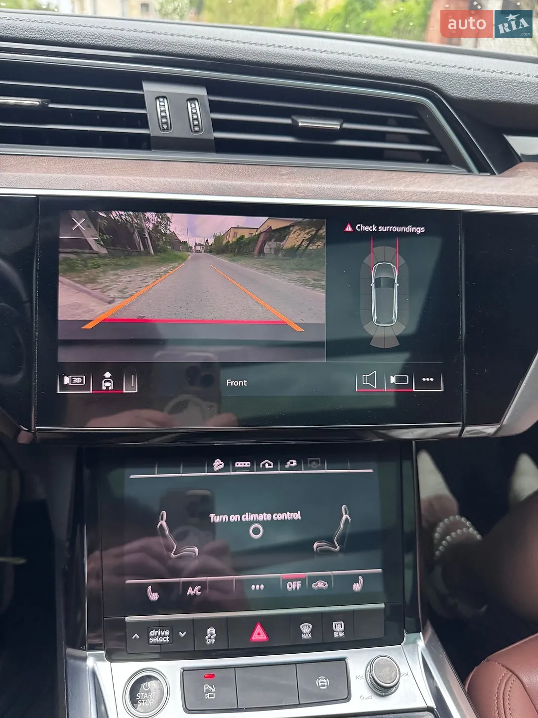 2022 Audi e-tron - мініатюра 27