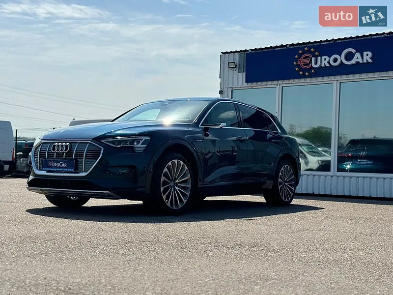 Audi e-tron