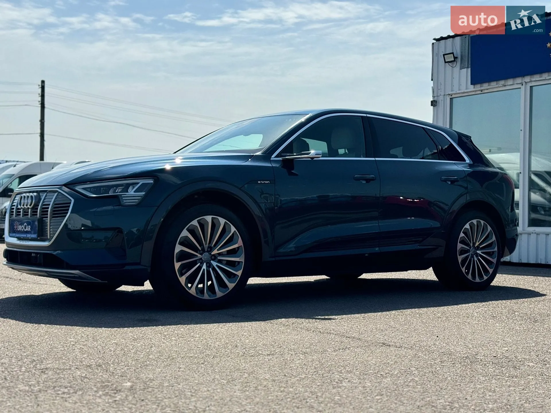 2019 Audi e-tron - мініатюра 3