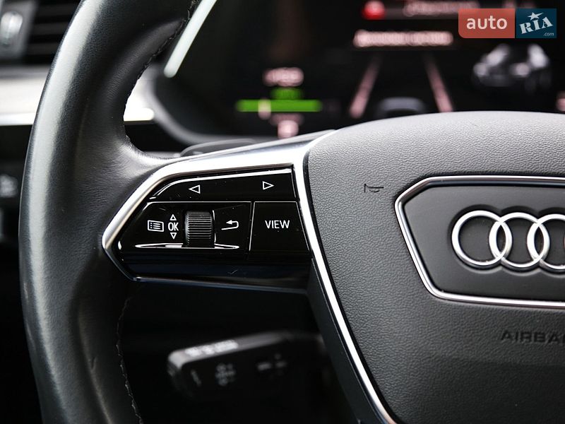 Внедорожник / Кроссовер Audi e-tron 2022 в Киеве