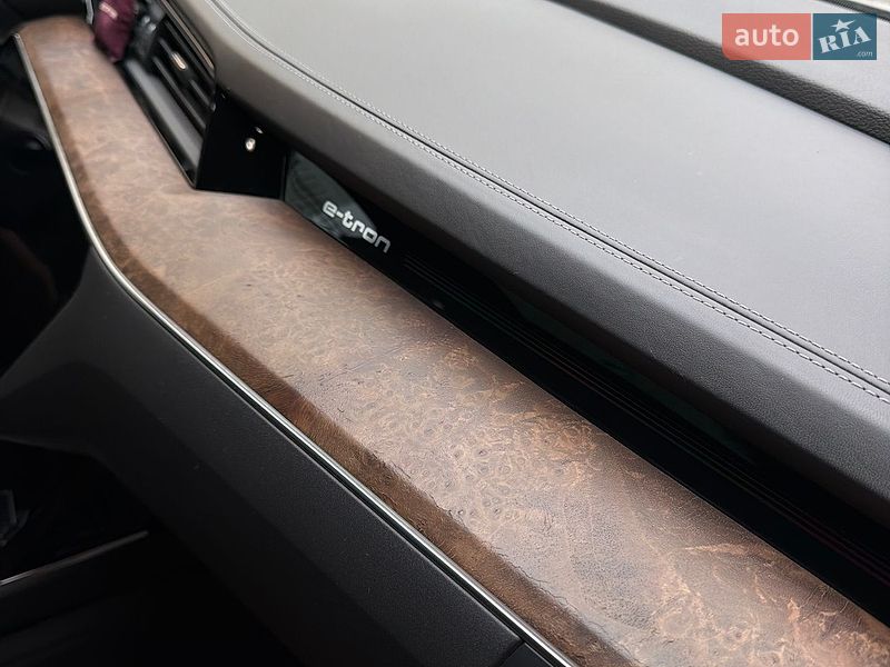 Внедорожник / Кроссовер Audi e-tron 2021 в Львове фото 14 Внедорожник / Кроссовер Audi e-tron 2021 в Львове