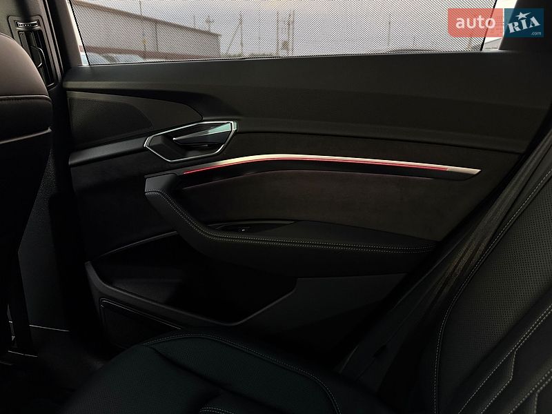 Внедорожник / Кроссовер Audi e-tron 2022 в Львове