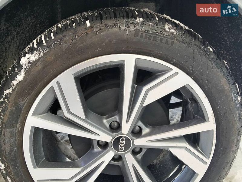 Позашляховик / Кросовер Audi e-tron 2023 в Києві