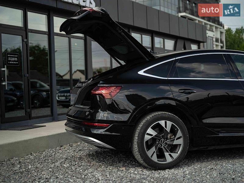 Внедорожник / Кроссовер Audi e-tron 2022 в Черновцах