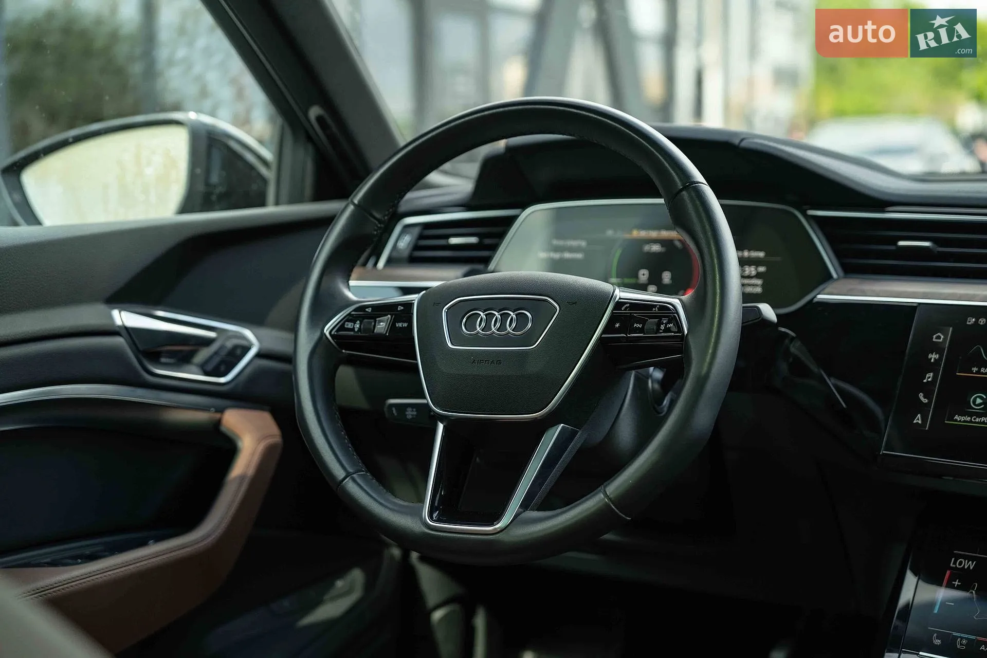 2022 Audi e-tron - мініатюра 24