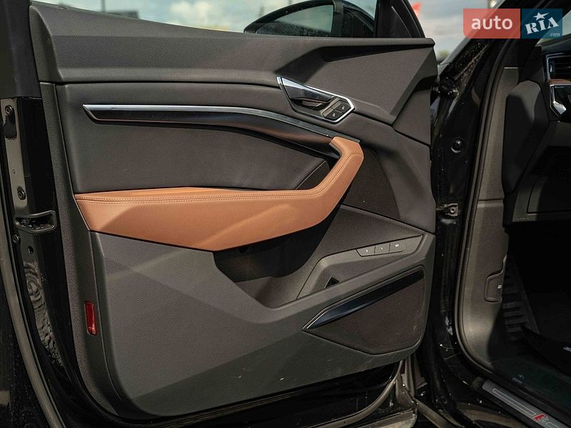 Внедорожник / Кроссовер Audi e-tron 2022 в Черновцах