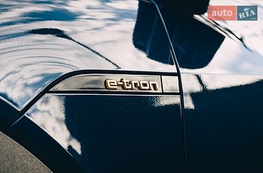 Позашляховик / Кросовер Audi e-tron 2020 в Львові