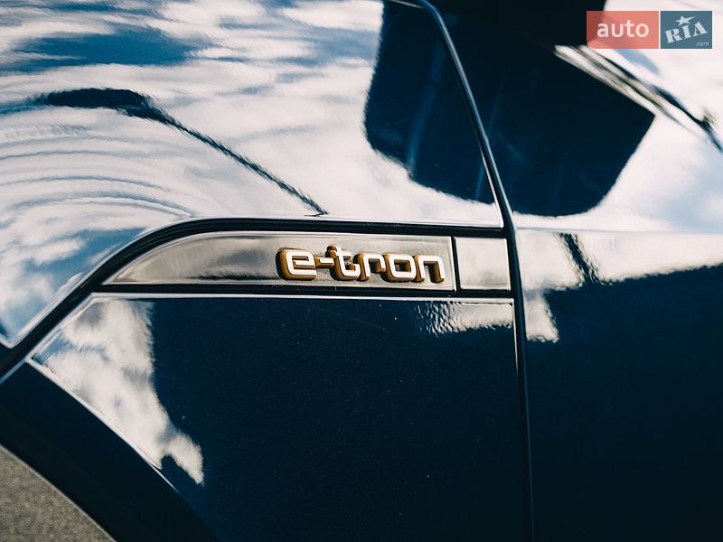 Позашляховик / Кросовер Audi e-tron 2020 в Львові
