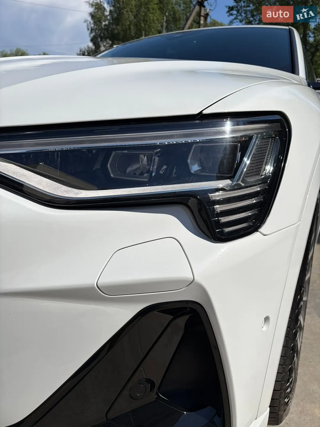 2021 Audi e-tron - мініатюра 12