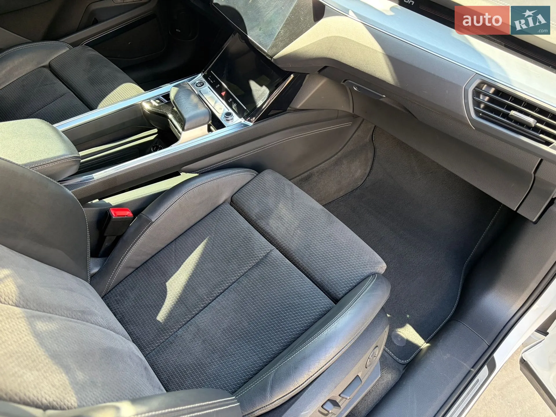 2021 Audi e-tron - мініатюра 19