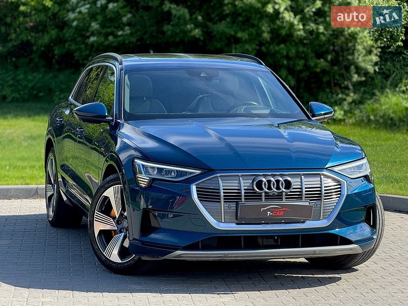 Внедорожник / Кроссовер Audi e-tron 2018 в Тернополе
