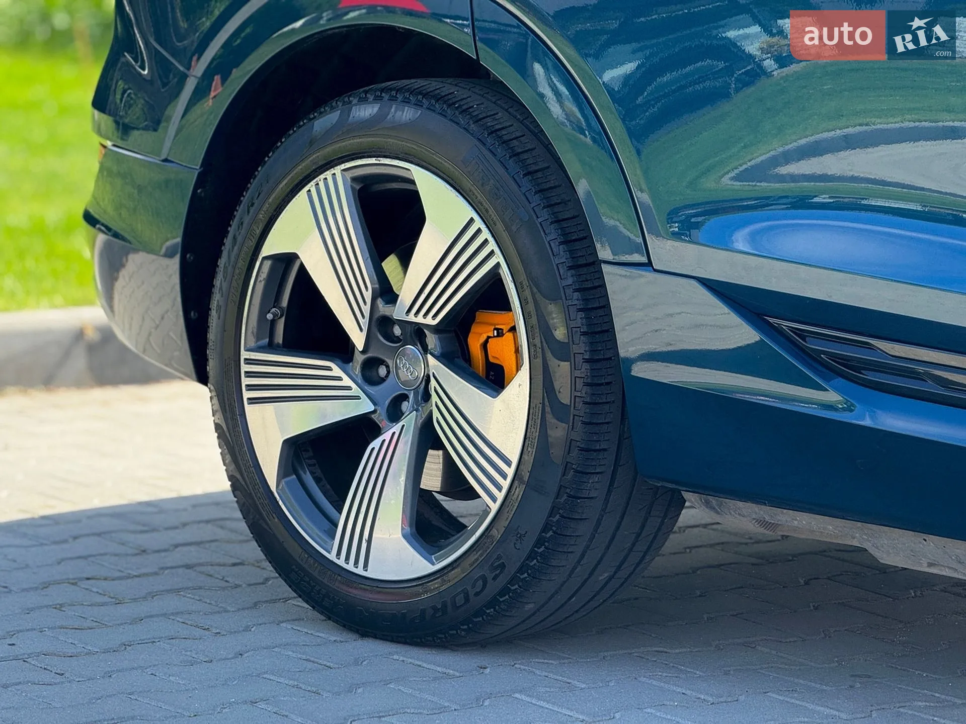 2018 Audi e-tron - мініатюра 11