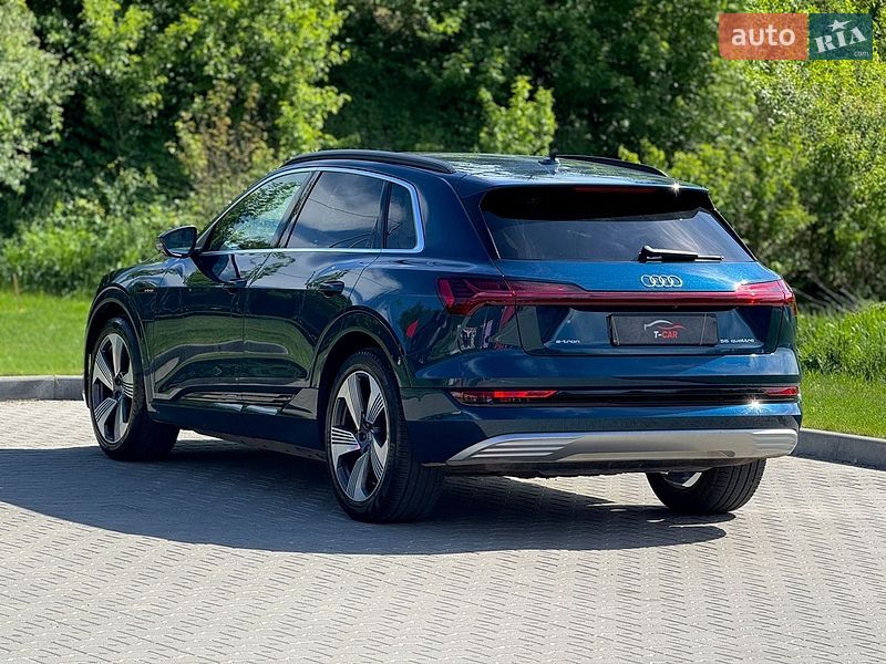 Внедорожник / Кроссовер Audi e-tron 2018 в Тернополе