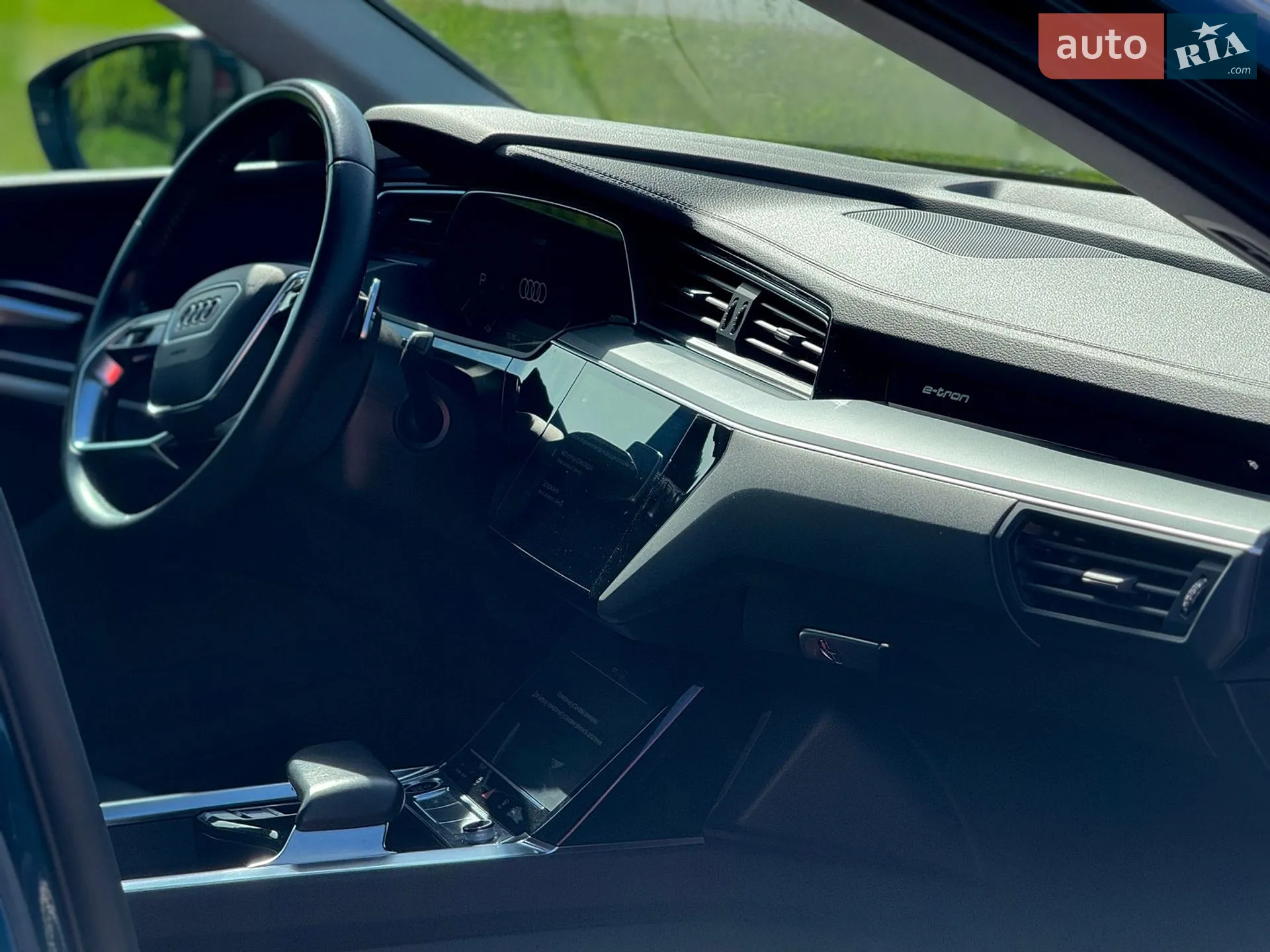 2021 Audi e-tron - мініатюра 23