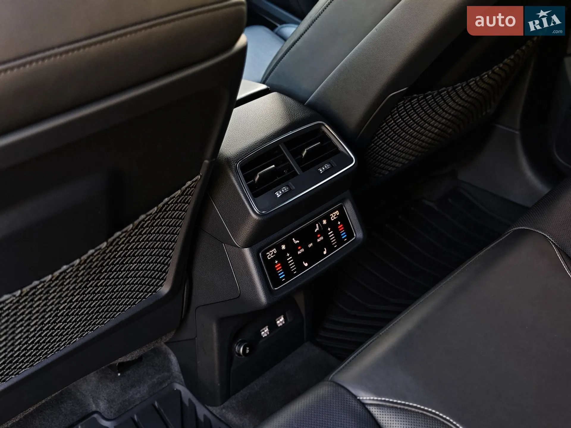 2019 Audi e-tron - мініатюра 22
