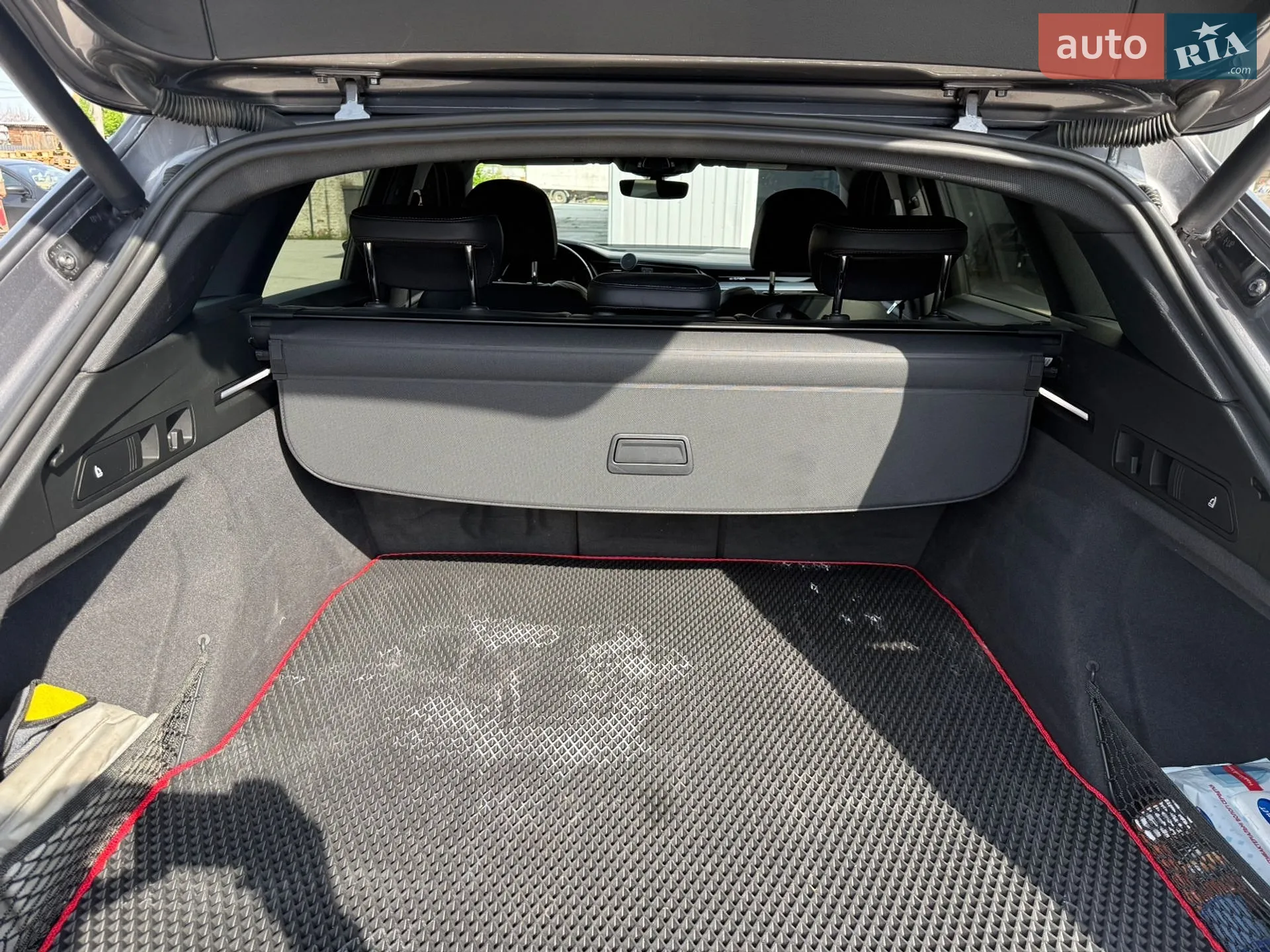 2019 Audi e-tron - мініатюра 9