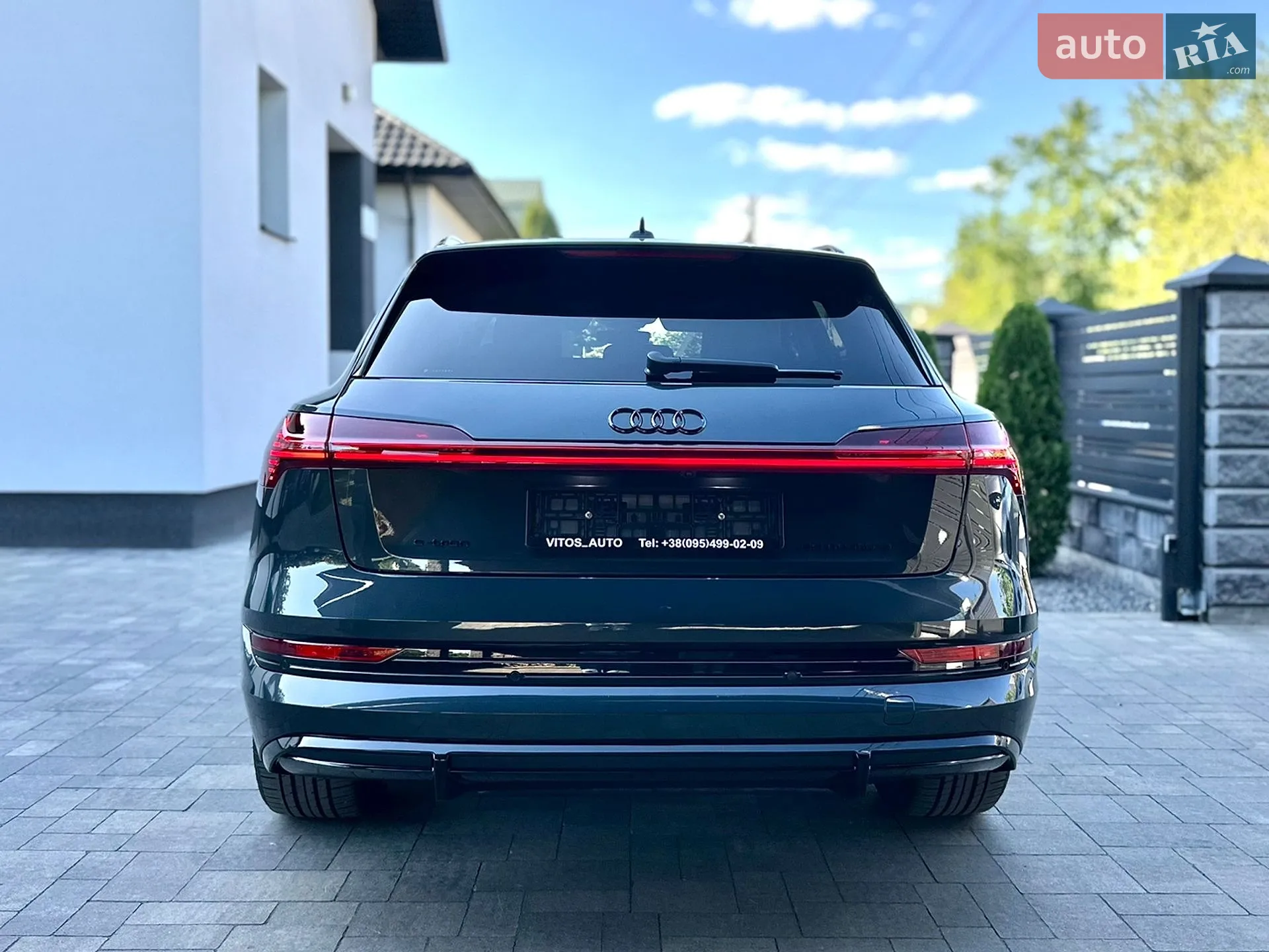 2020 Audi e-tron - мініатюра 9