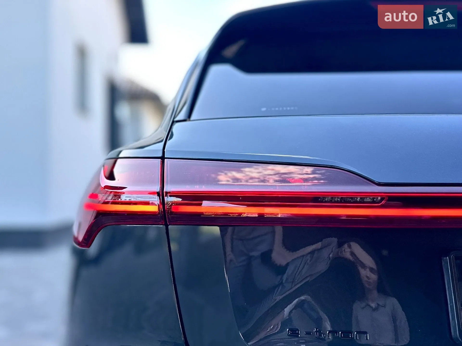 2020 Audi e-tron - мініатюра 35