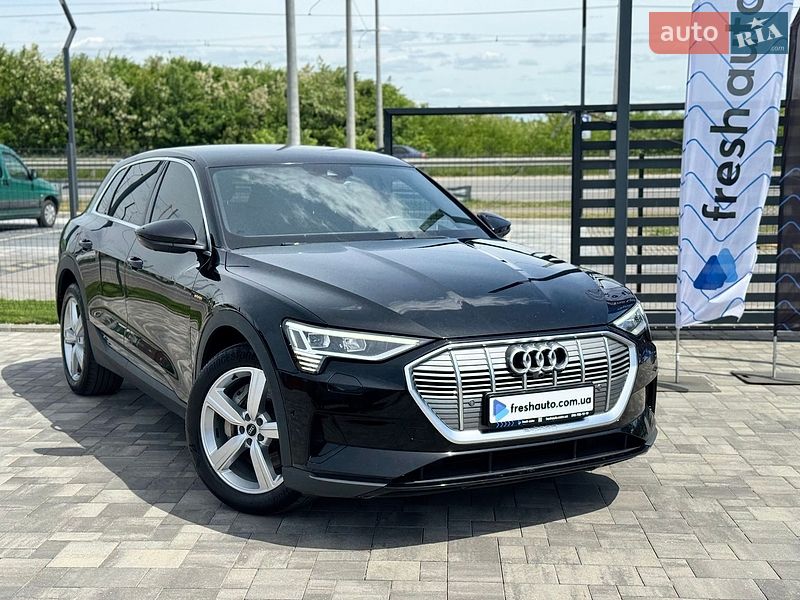 Audi e-tron 2021