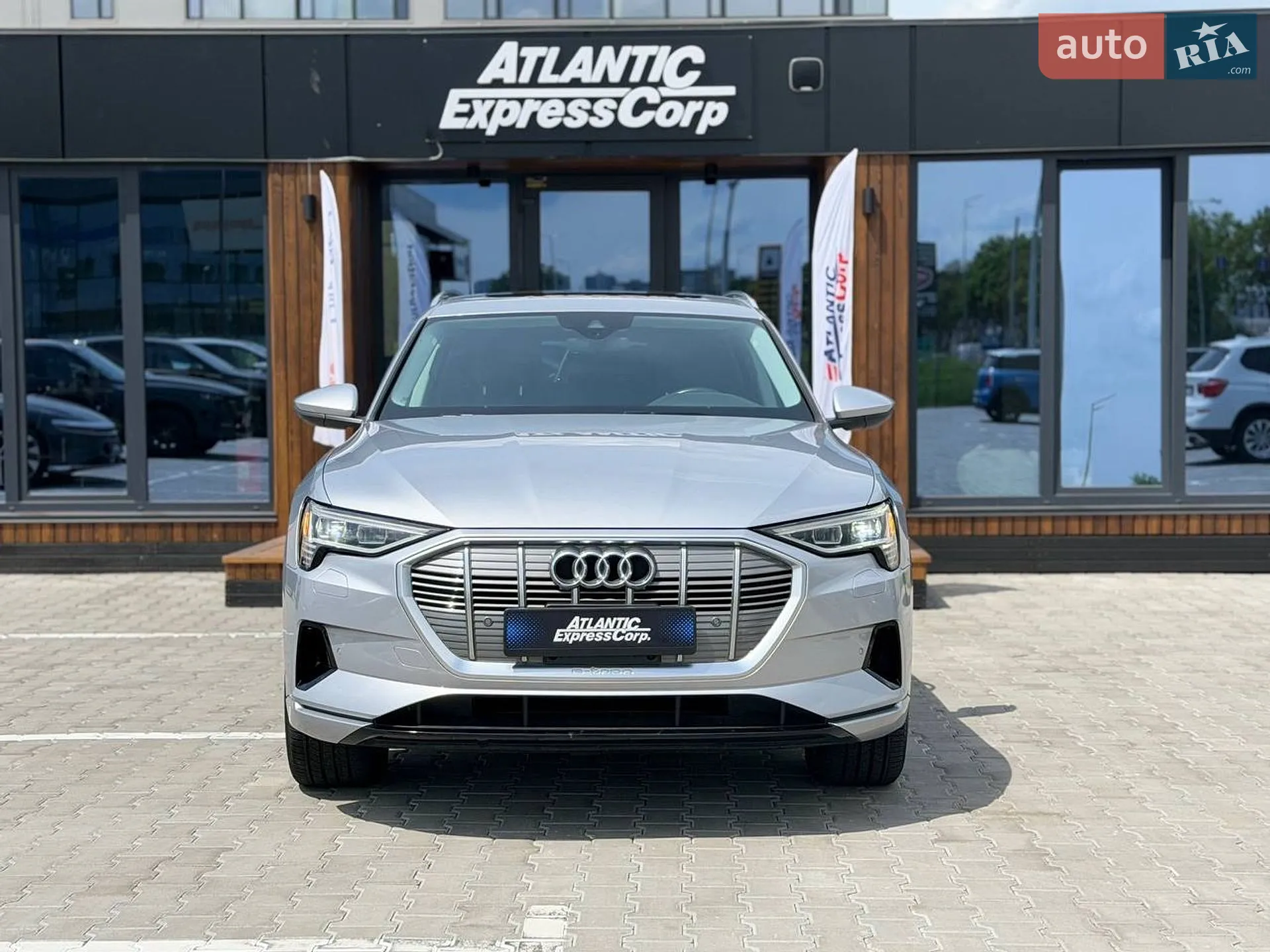 2022 Audi e-tron - мініатюра 2