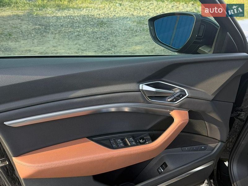 Внедорожник / Кроссовер Audi e-tron 2019 в Черноморске