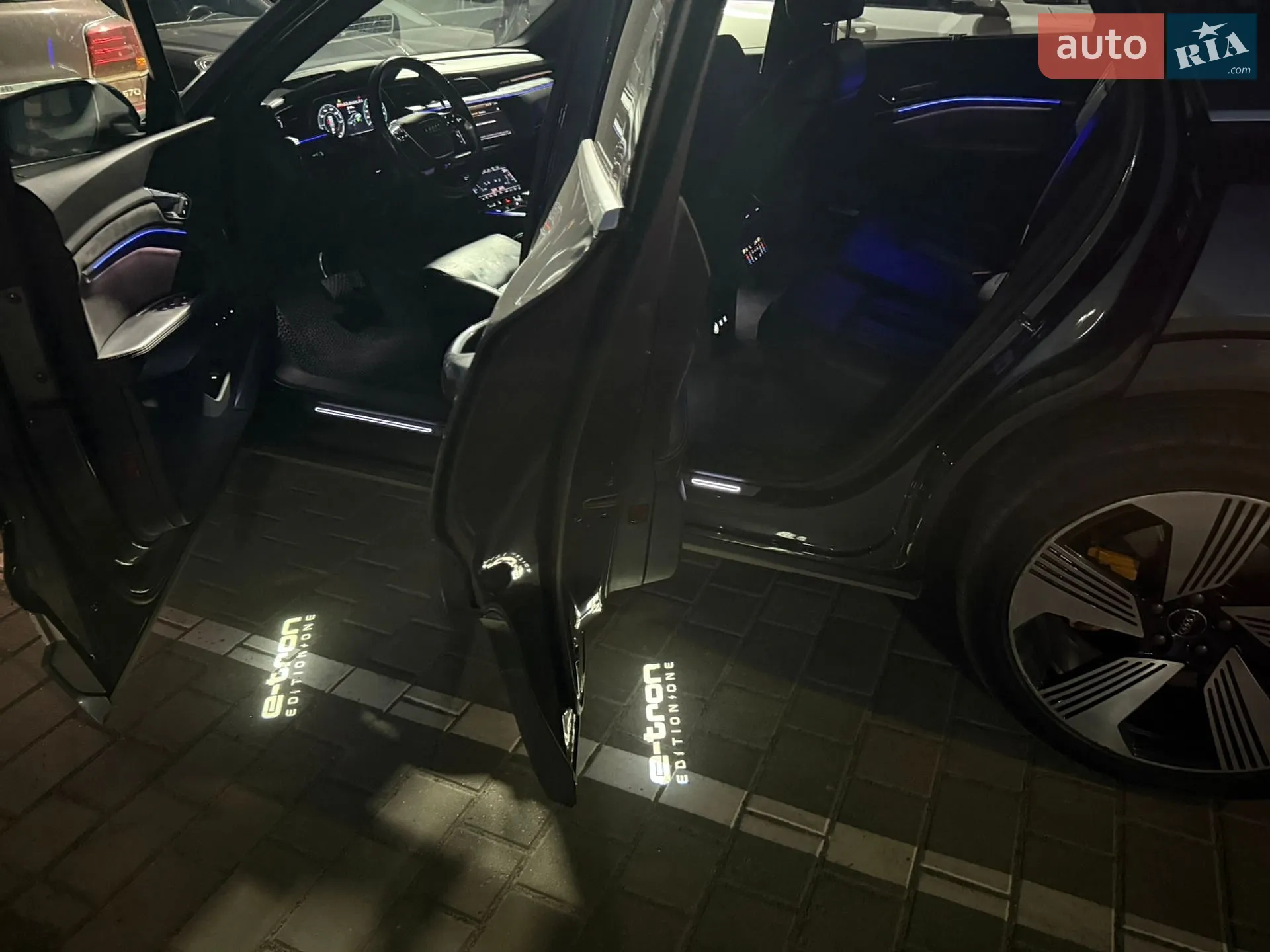 2019 Audi e-tron - мініатюра 9