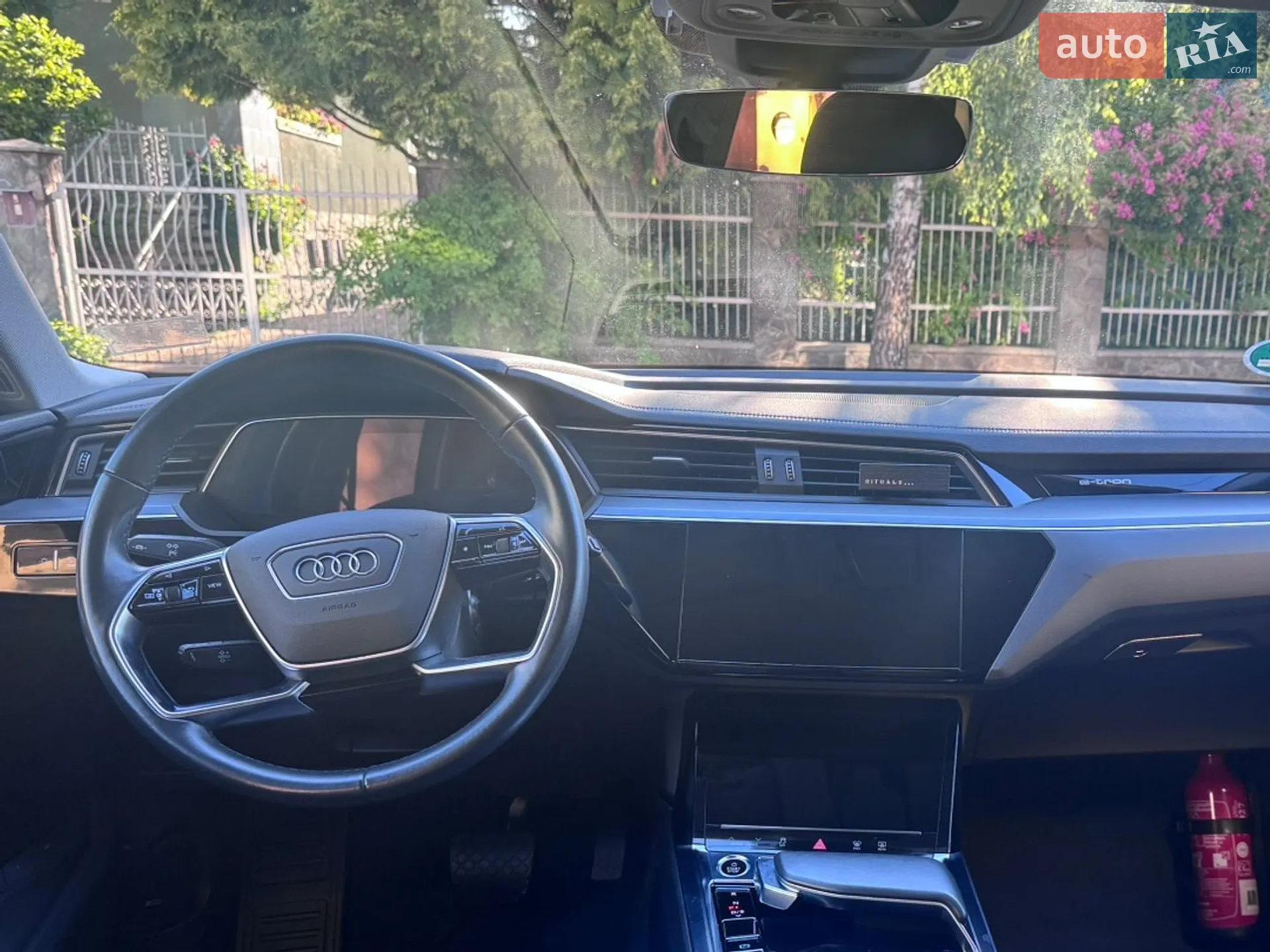 2021 Audi e-tron - мініатюра 5