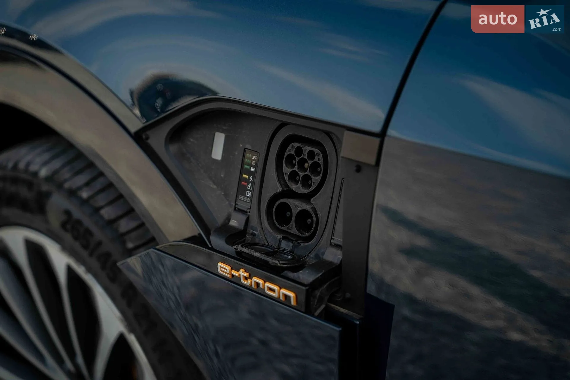 2019 Audi e-tron - мініатюра 14