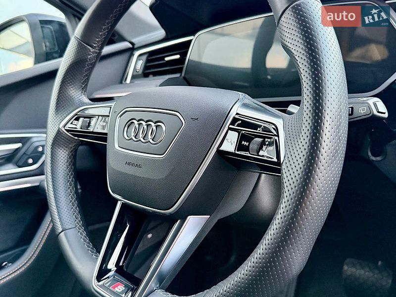 Позашляховик / Кросовер Audi e-tron 2022 в Рівному