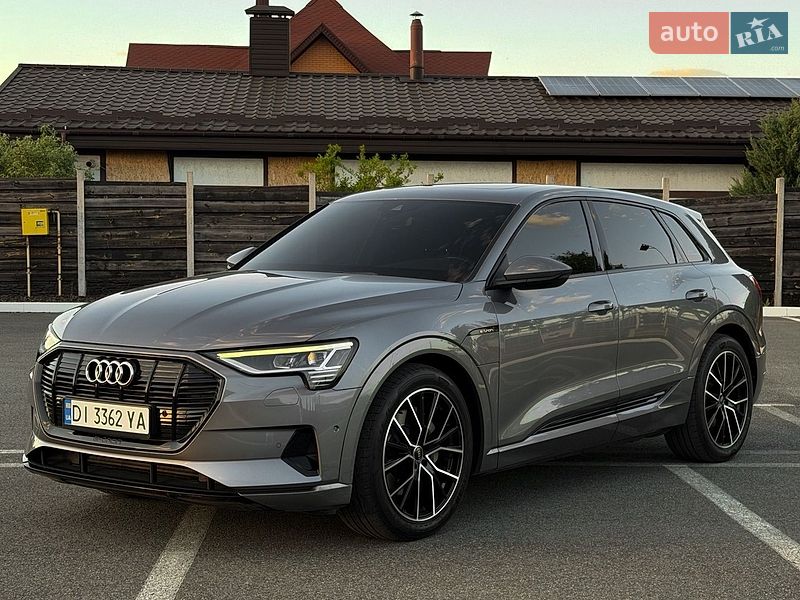 Внедорожник / Кроссовер Audi e-tron 2019 в Харькове