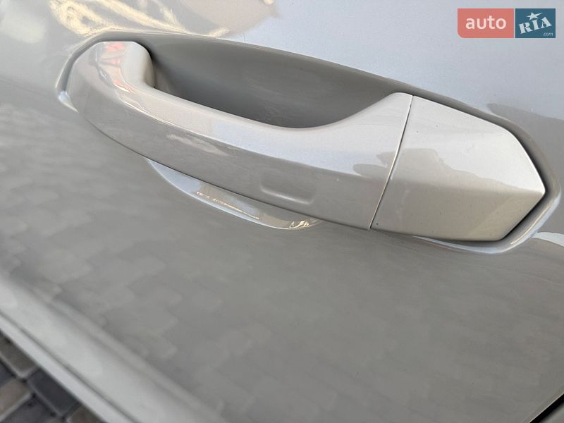 Внедорожник / Кроссовер Audi e-tron 2019 в Львове