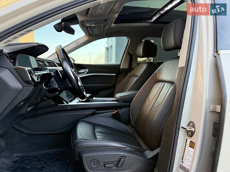 Внедорожник / Кроссовер Audi e-tron 2019 в Львове