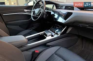 Внедорожник / Кроссовер Audi e-tron 2019 в Львове