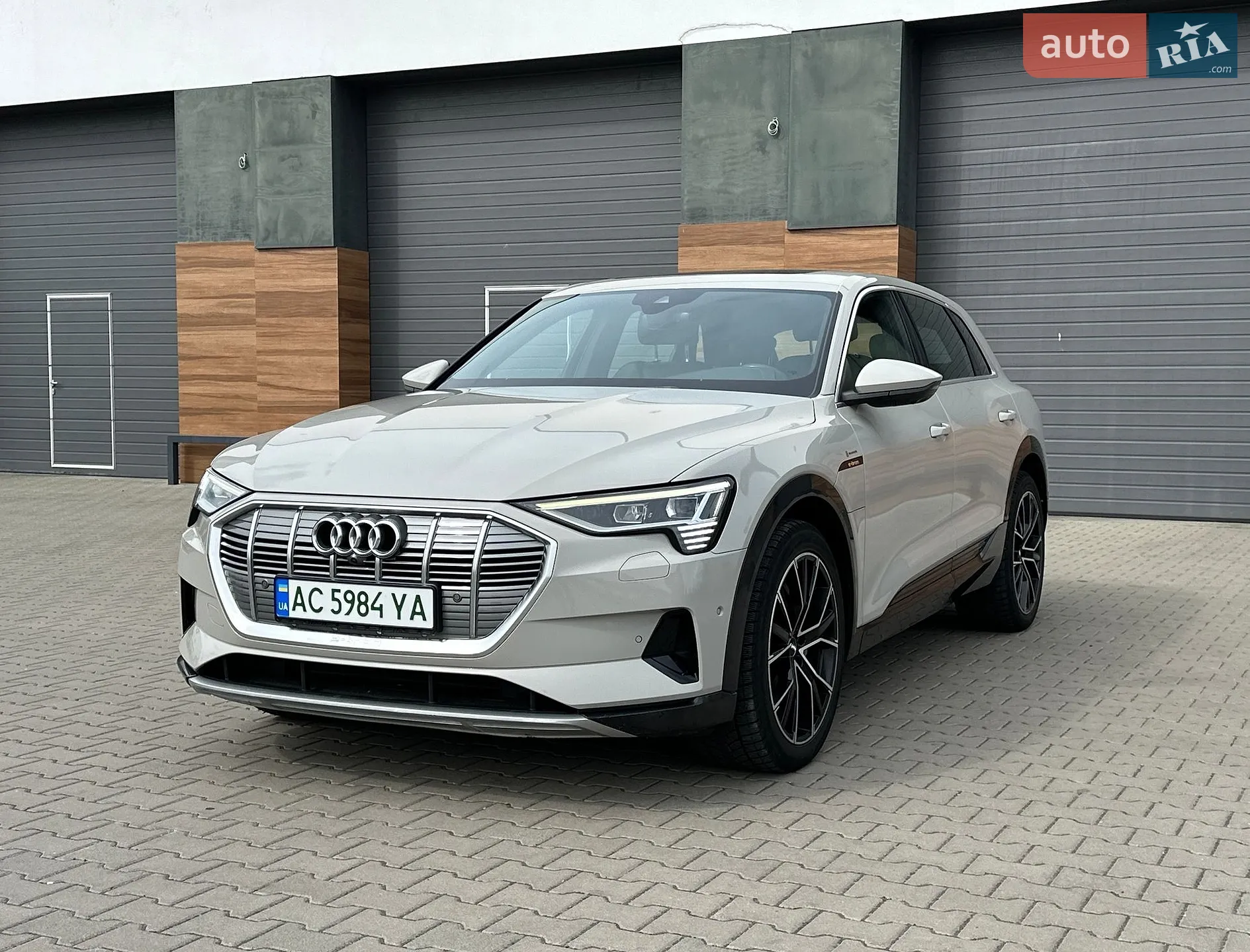 2020 Audi e-tron - мініатюра 7