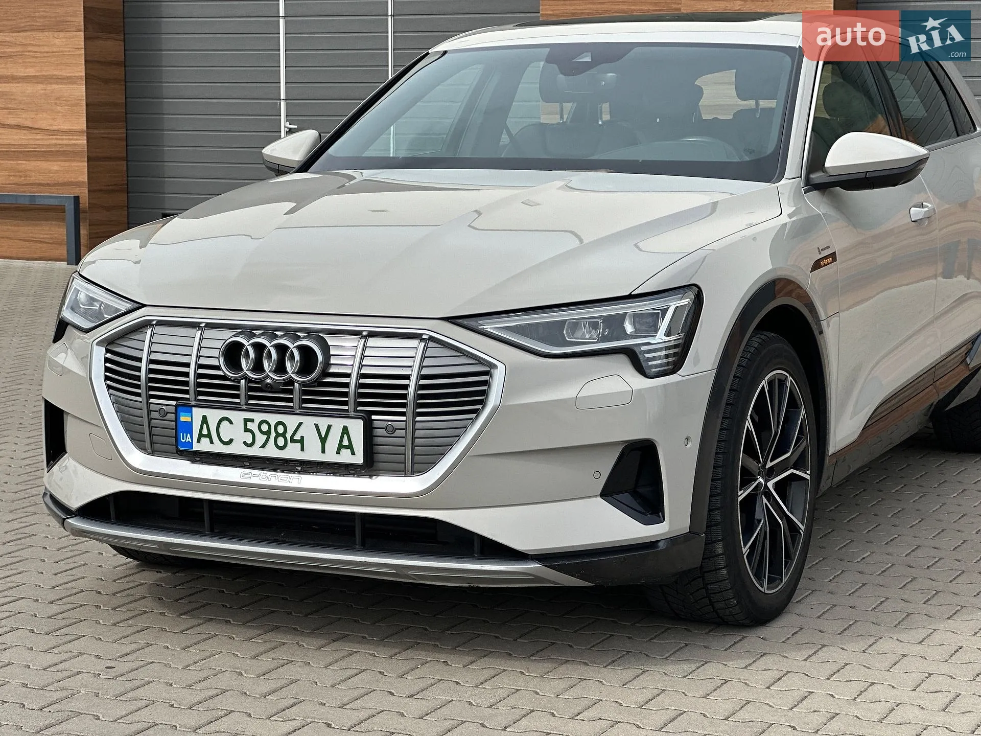 2020 Audi e-tron - мініатюра 18