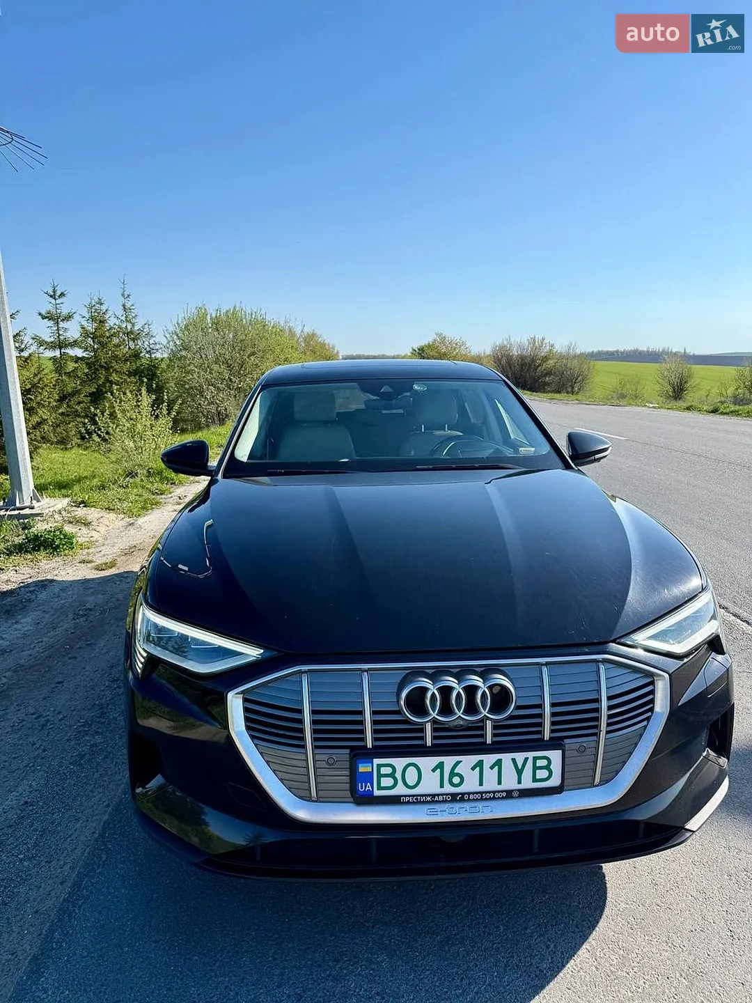 Audi e-tron 2019 VIN WAUZZZGE6KB013424 фото оголошення 2 з 39