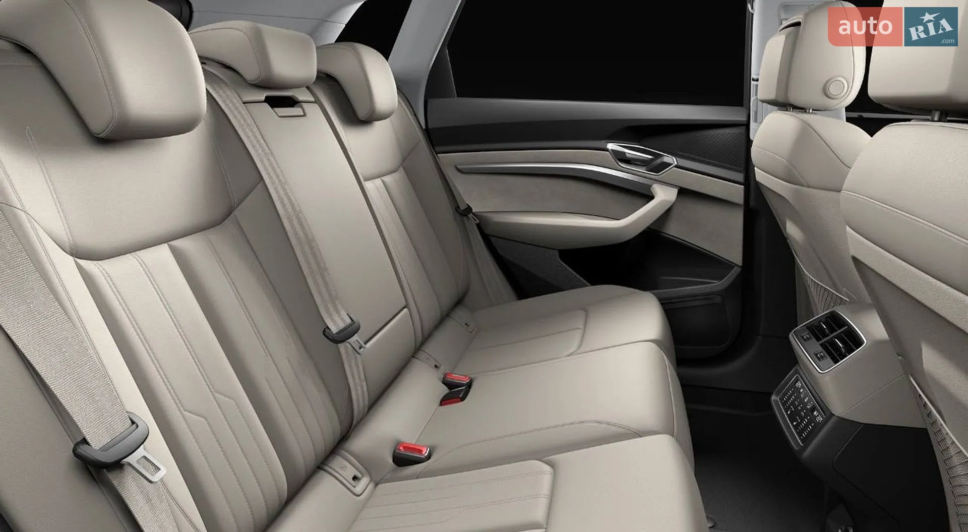 Audi e-tron 2019 VIN WAUZZZGE6KB013424 фото оголошення 36 з 39