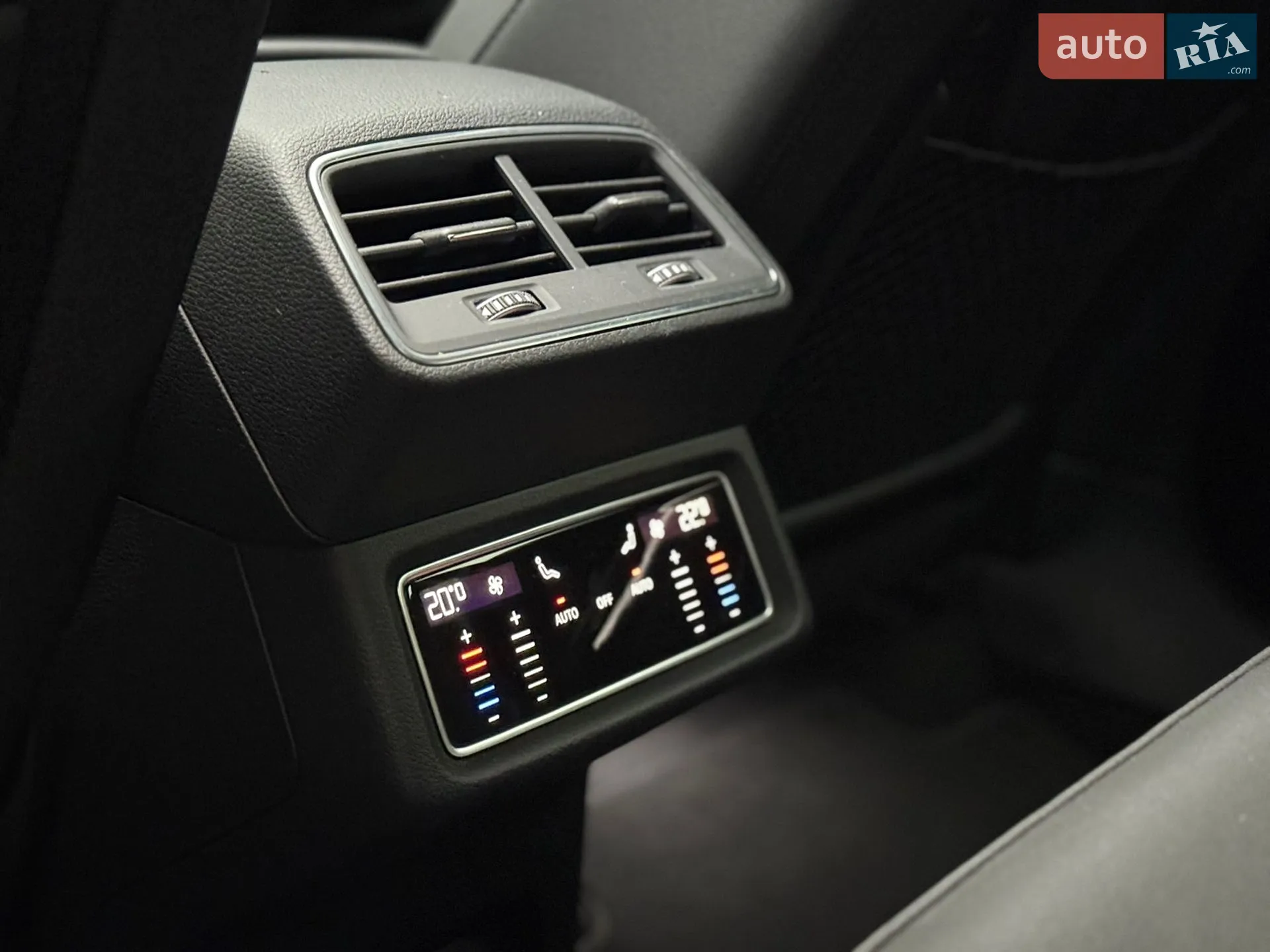 2022 Audi e-tron - мініатюра 27