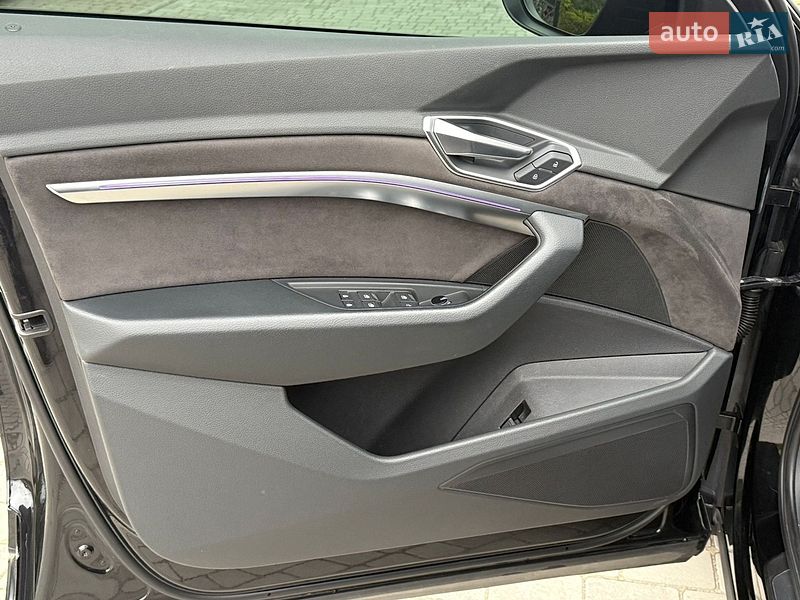 Внедорожник / Кроссовер Audi e-tron 2019 в Ровно