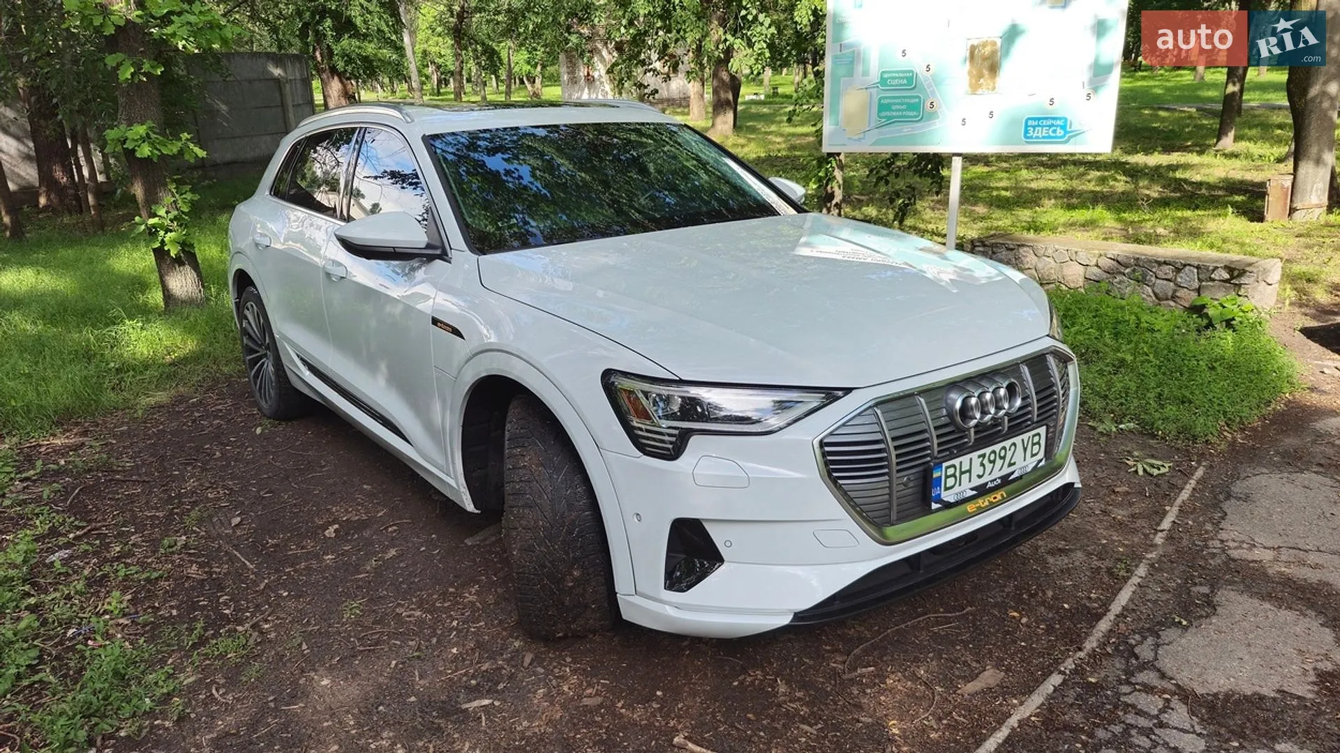 2019 Audi e-tron - мініатюра 12