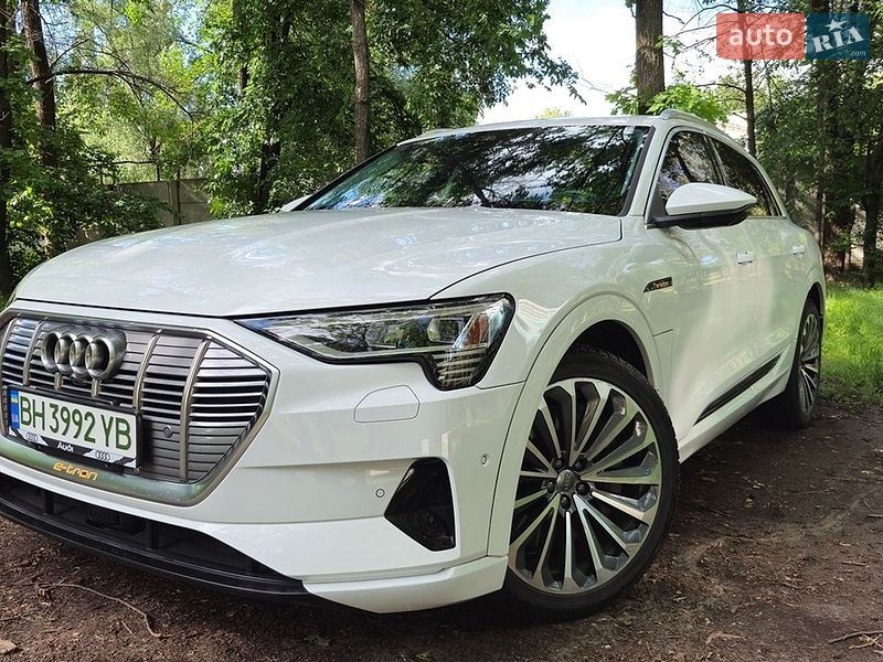 Внедорожник / Кроссовер Audi e-tron 2019 в Днепре