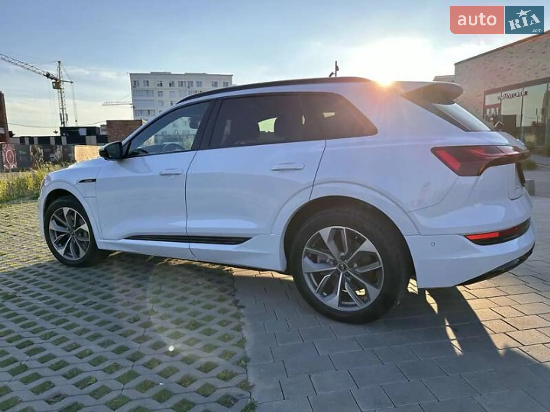 2021 Audi e-tron - мініатюра 4