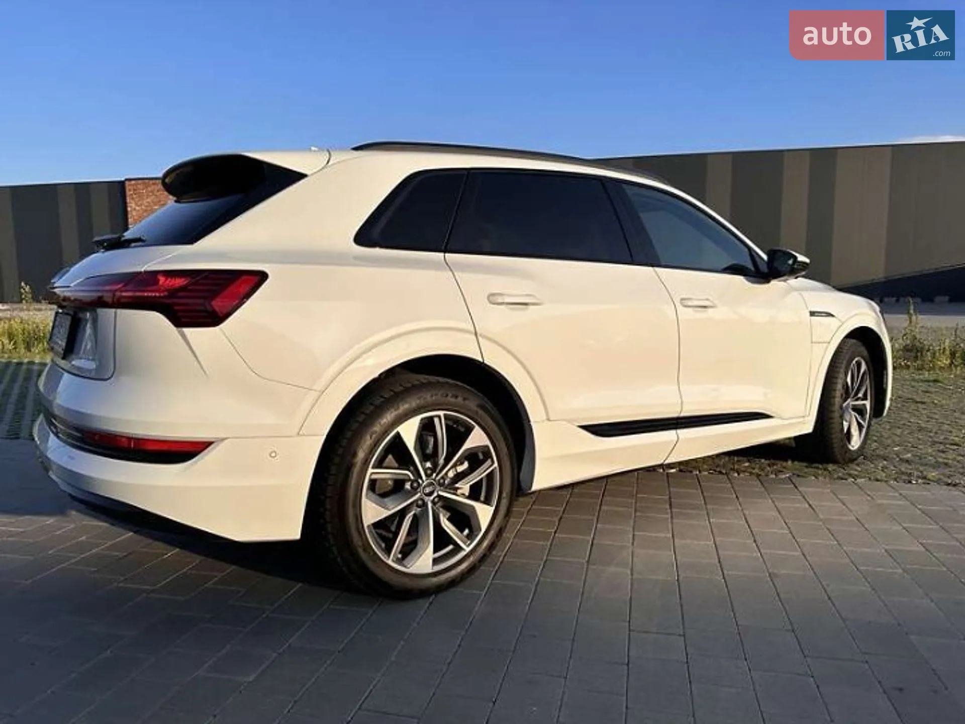 2021 Audi e-tron - мініатюра 7