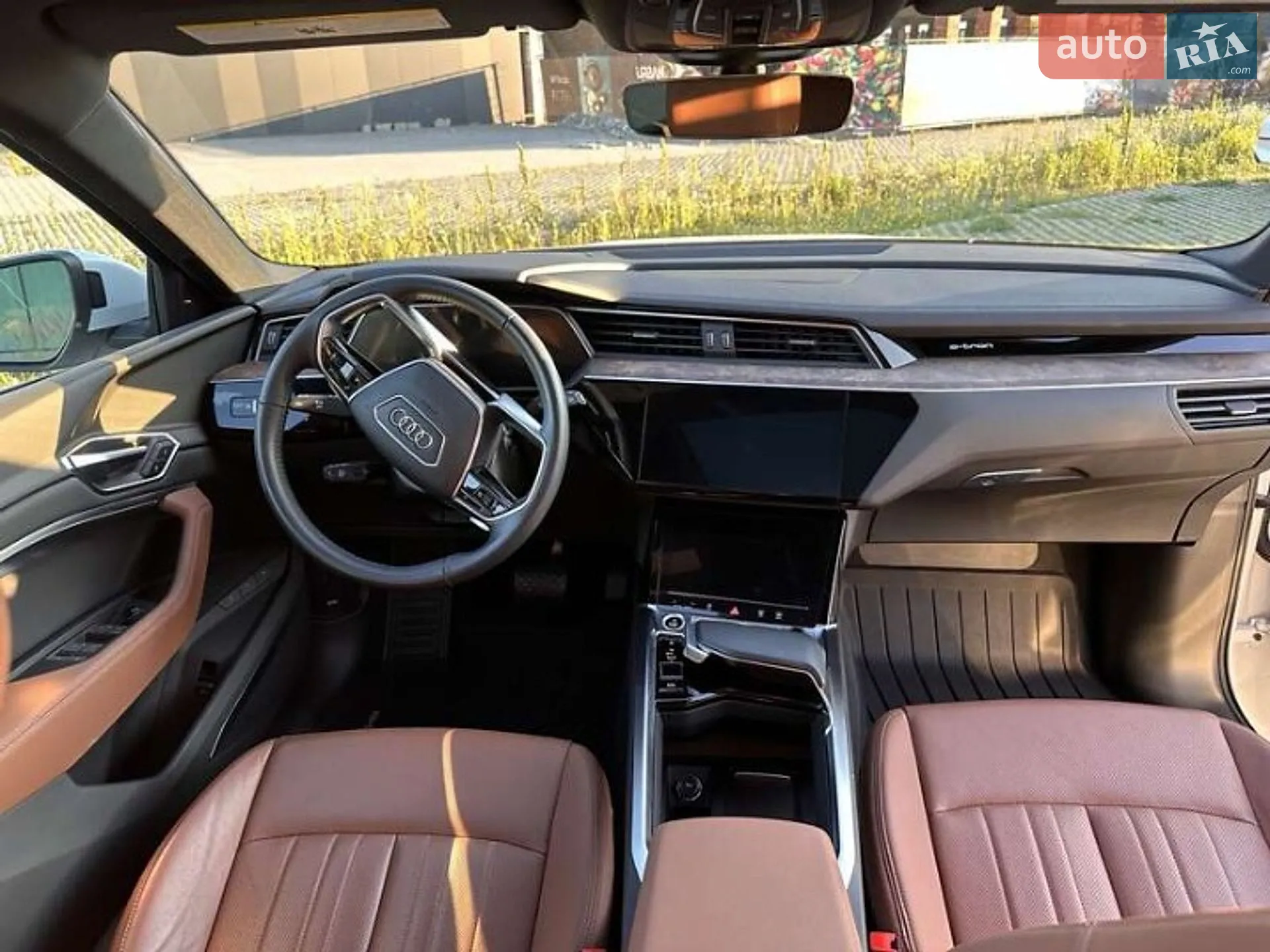 2021 Audi e-tron - мініатюра 12