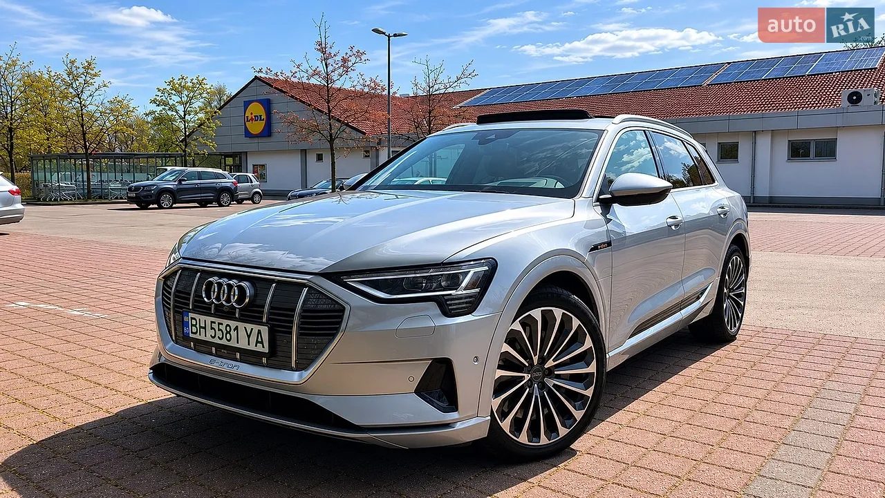2019 Audi e-tron - мініатюра 16