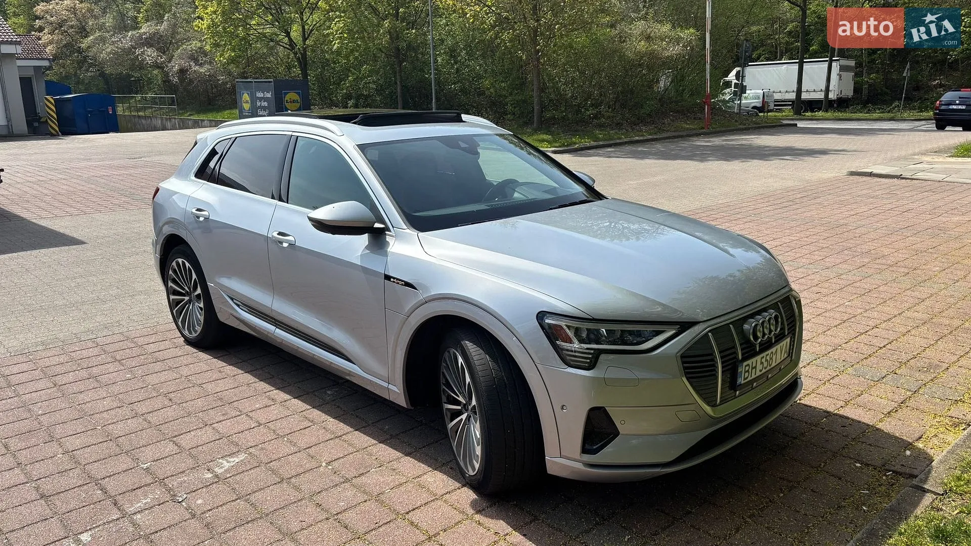 2019 Audi e-tron - мініатюра 7