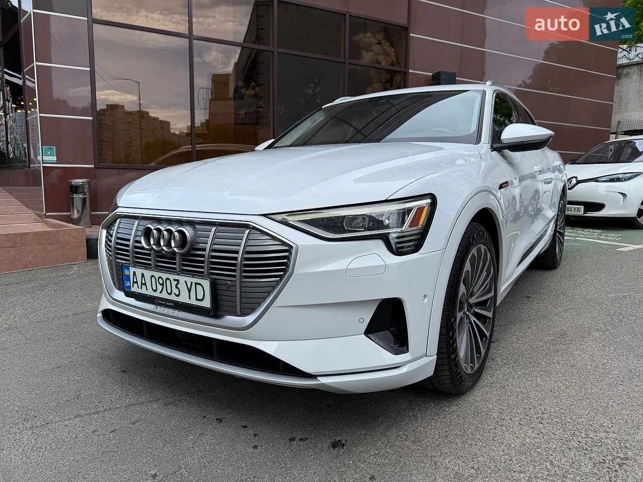 2019 Audi e-tron - мініатюра 20