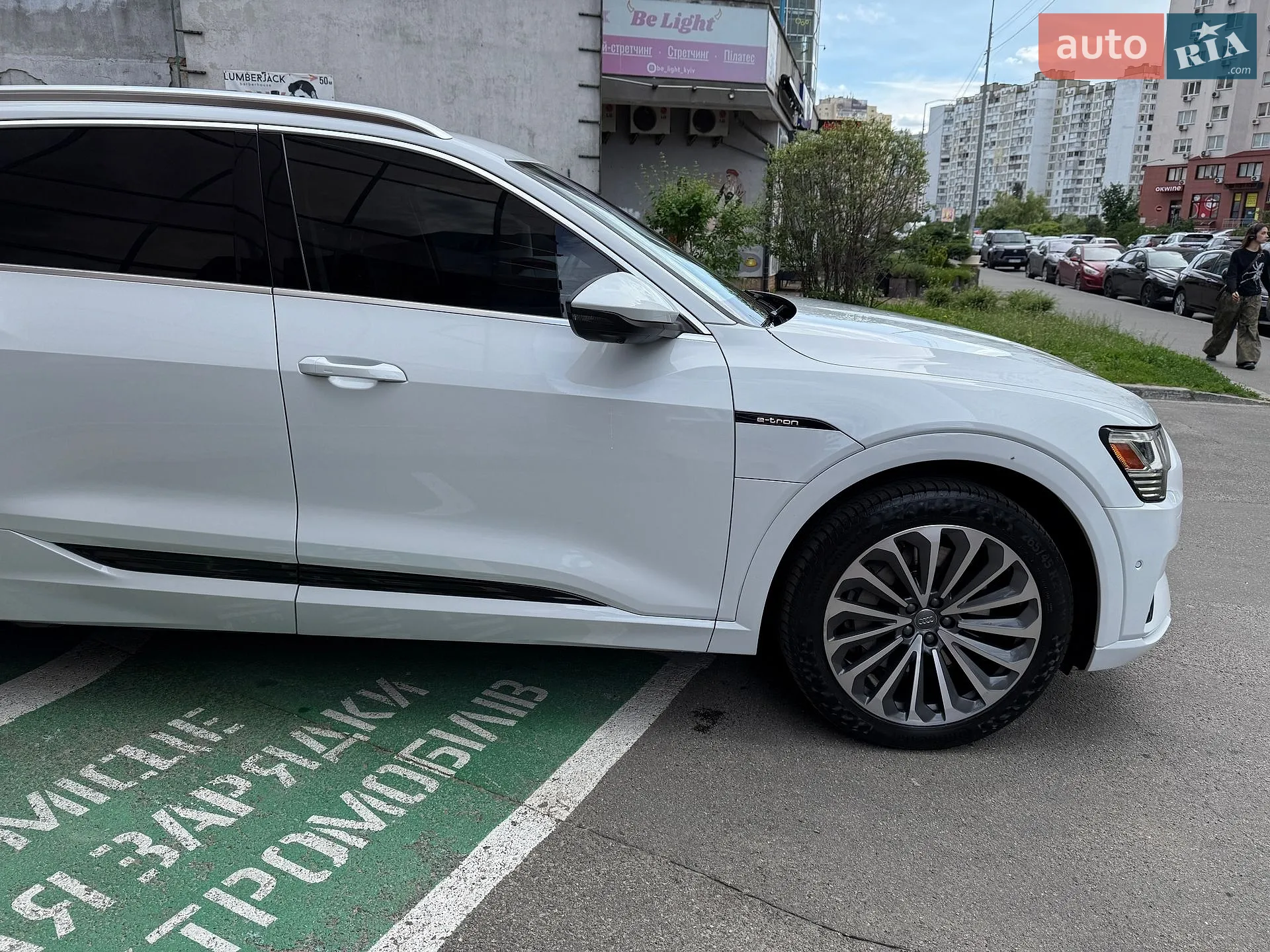 2019 Audi e-tron - мініатюра 5